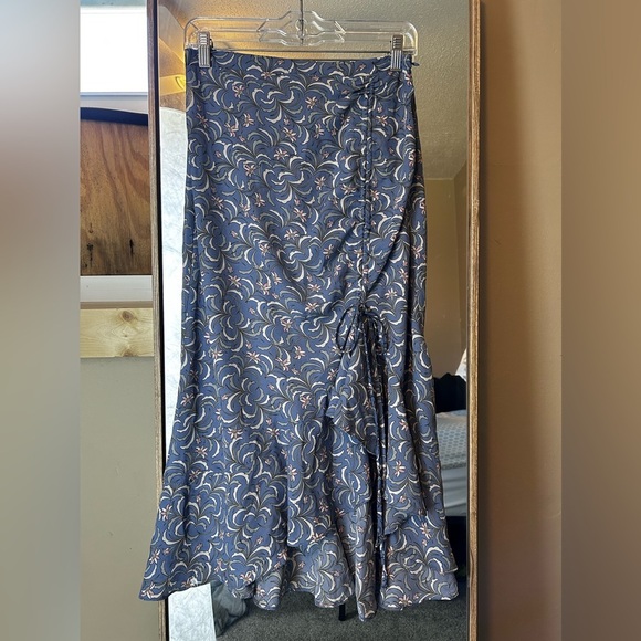 Max Studio Floral Blue Asymmetrical Skirt with Ruching on the side. Size M - Picture 1 of 6